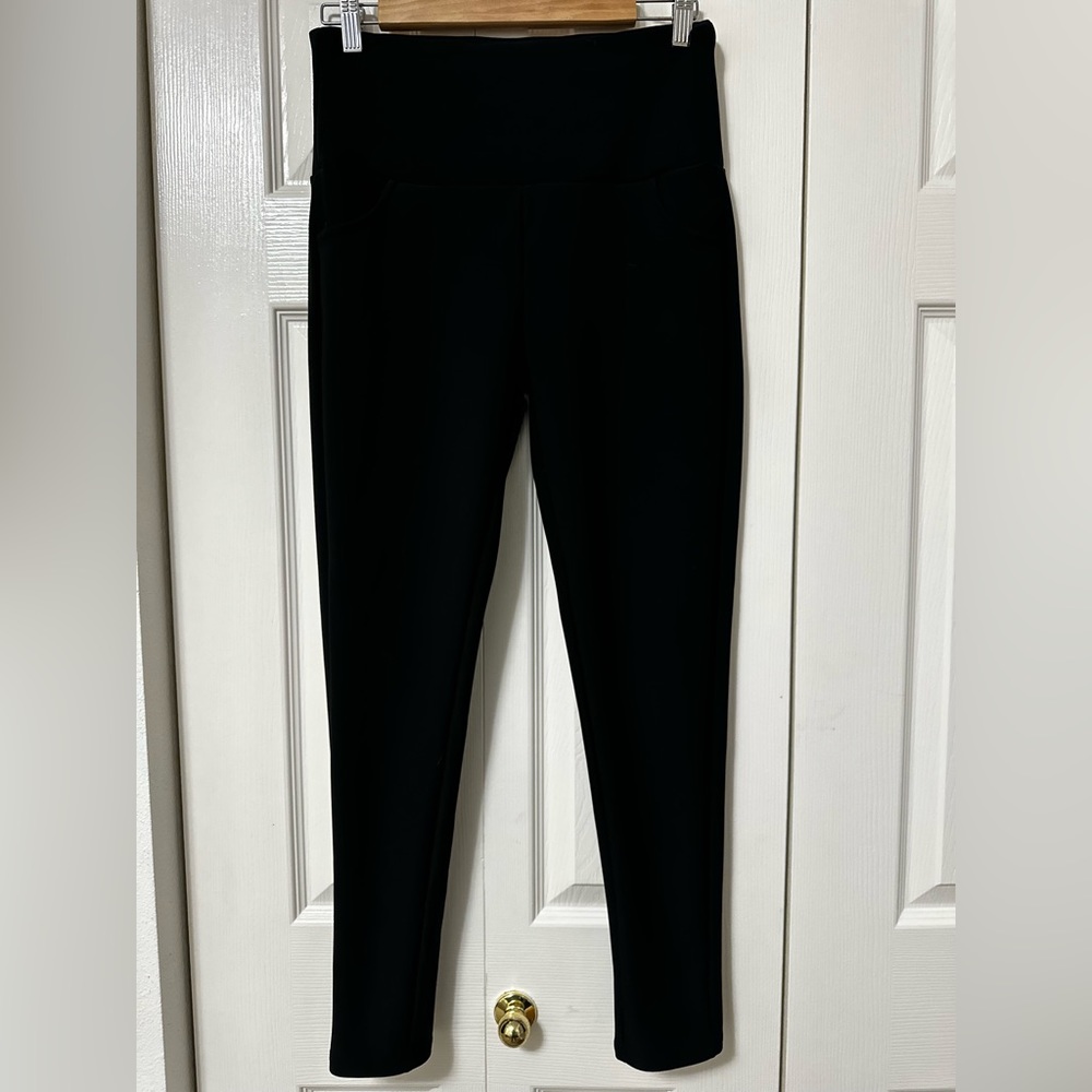 Black leggings